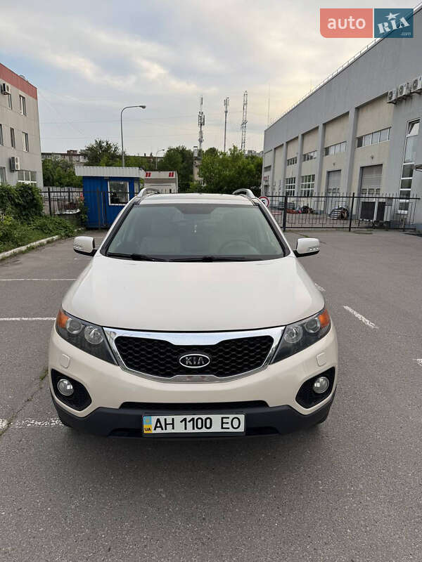 Внедорожник / Кроссовер Kia Sorento 2010 в 