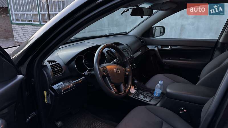Внедорожник / Кроссовер Kia Sorento 2011 в Кролевце