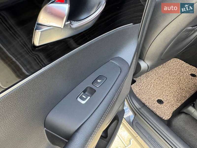 Внедорожник / Кроссовер Kia Sorento 2020 в Киеве