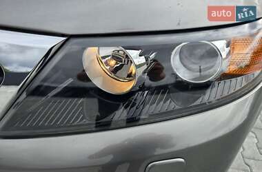 Внедорожник / Кроссовер Kia Sorento 2012 в 