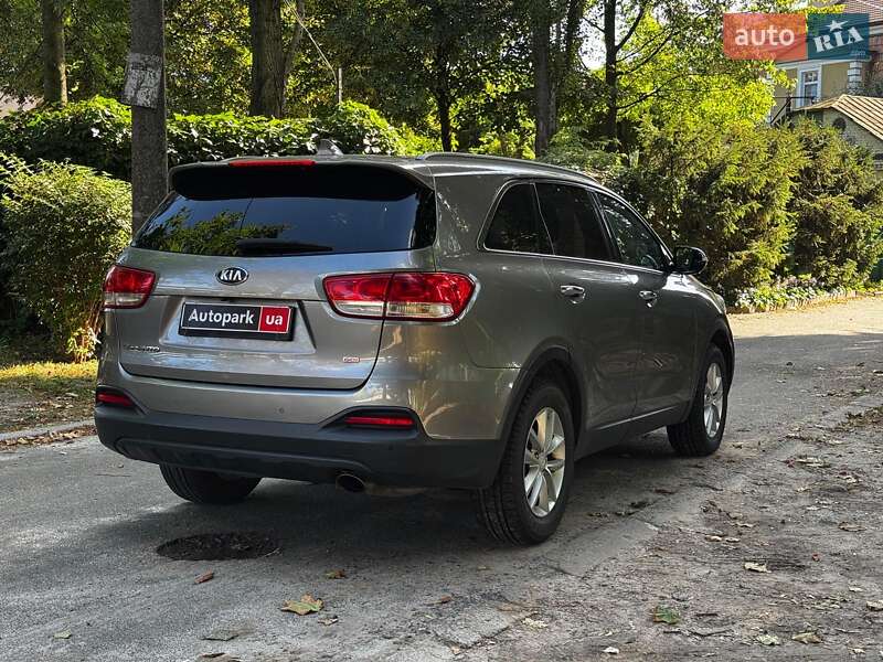 Позашляховик / Кросовер Kia Sorento 2016 в Києві