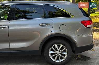 Позашляховик / Кросовер Kia Sorento 2016 в  фото 10 Позашляховик / Кросовер Kia Sorento 2016 в