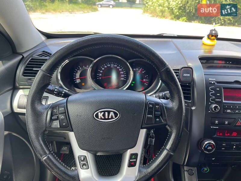 Позашляховик / Кросовер Kia Sorento 2011 в Тернополі