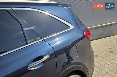 Внедорожник / Кроссовер Kia Sorento 2019 в 
