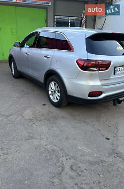 Внедорожник / Кроссовер Kia Sorento 2019 в 
