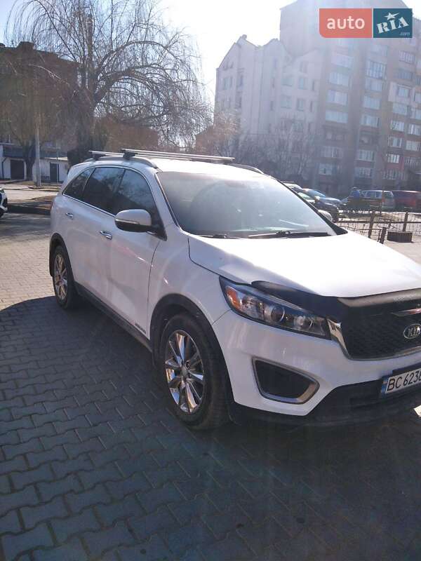 Позашляховик / Кросовер Kia Sorento 2016 в Сколе