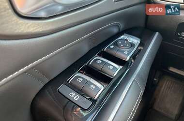 Позашляховик / Кросовер Kia Sorento 2020 в 