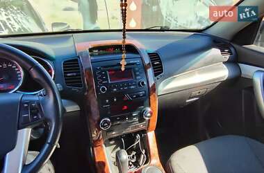 Внедорожник / Кроссовер Kia Sorento 2011 в 