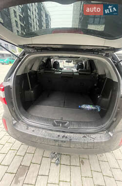 Внедорожник / Кроссовер Kia Sorento 2012 в 