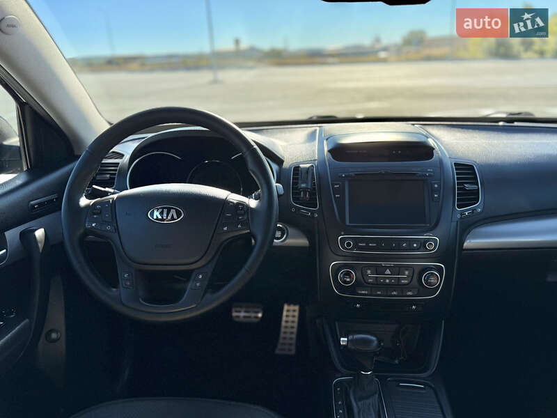 Внедорожник / Кроссовер Kia Sorento 2015 в Дубно