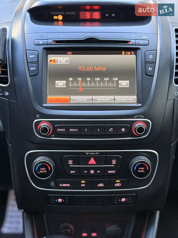 Внедорожник / Кроссовер Kia Sorento 2015 в Дубно