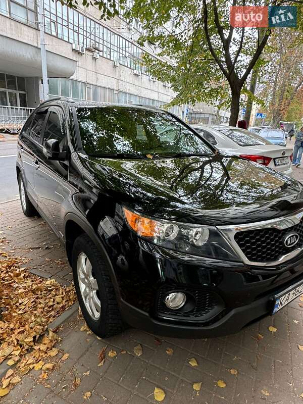 Внедорожник / Кроссовер Kia Sorento 2011 в 