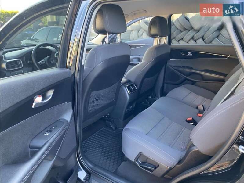 Внедорожник / Кроссовер Kia Sorento 2015 в Ивано-Франковске
