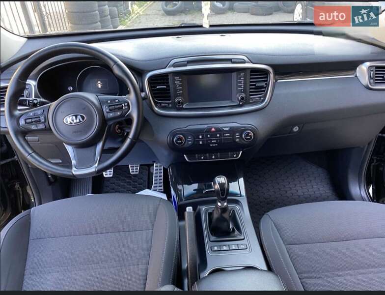 Внедорожник / Кроссовер Kia Sorento 2015 в Ивано-Франковске