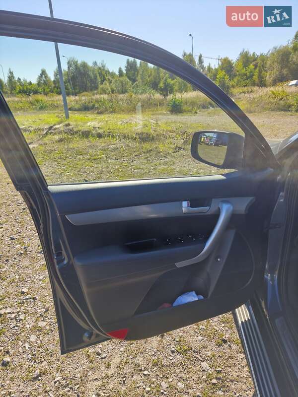 Внедорожник / Кроссовер Kia Sorento 2010 в Львове фото 17 Внедорожник / Кроссовер Kia Sorento 2010 в Львове