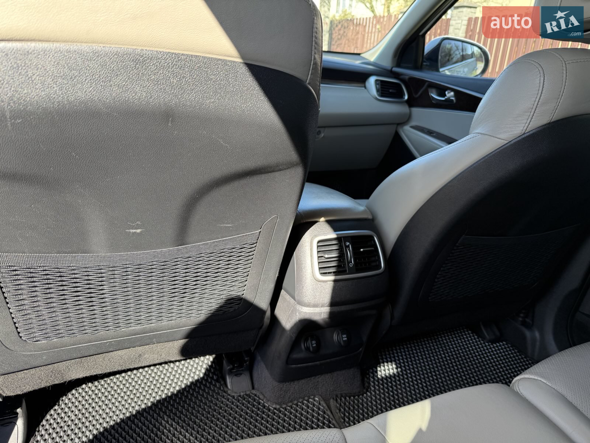 2016 Kia Sorento - мініатюра 21