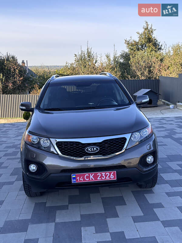 Внедорожник / Кроссовер Kia Sorento 2011 в Калуше