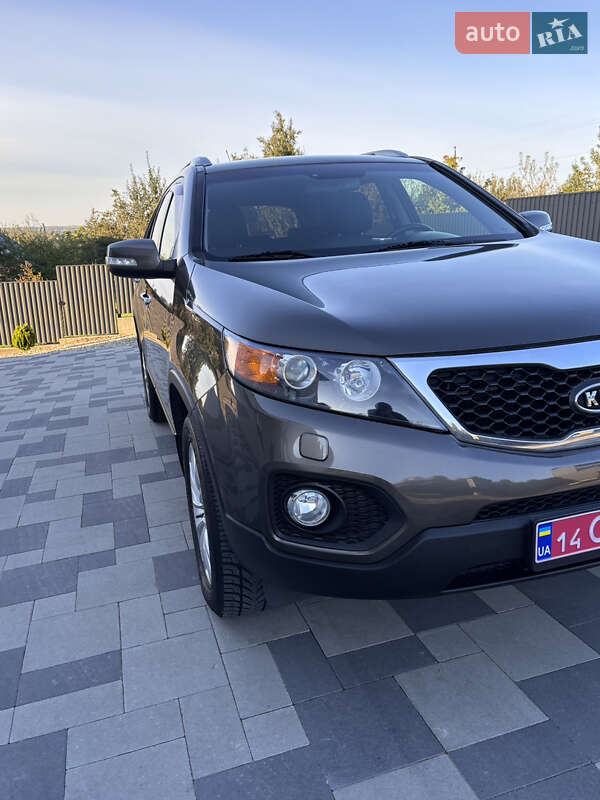 Внедорожник / Кроссовер Kia Sorento 2011 в Калуше