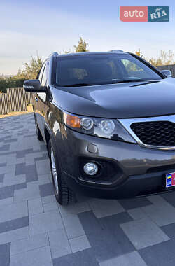 Позашляховик / Кросовер Kia Sorento 2011 в  фото 29 Позашляховик / Кросовер Kia Sorento 2011 в