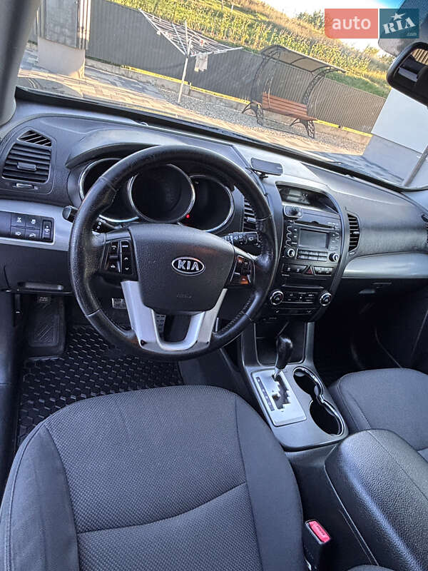Внедорожник / Кроссовер Kia Sorento 2011 в Калуше