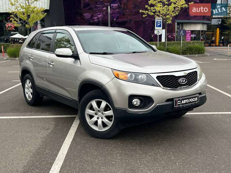 Внедорожник / Кроссовер Kia Sorento 2012 в 