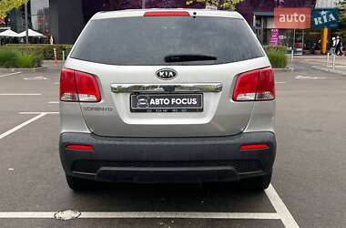 Внедорожник / Кроссовер Kia Sorento 2012 в 