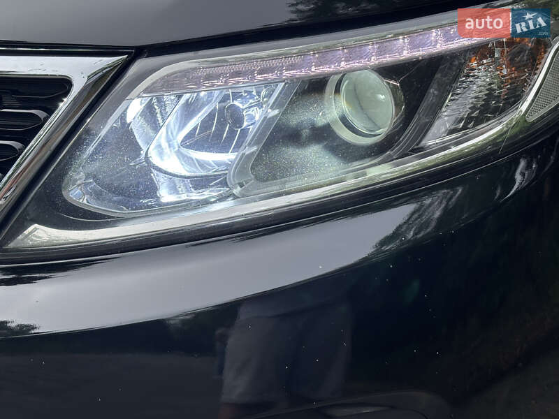 Позашляховик / Кросовер Kia Sorento 2013 в Києві