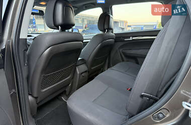 Внедорожник / Кроссовер Kia Sorento 2012 в 