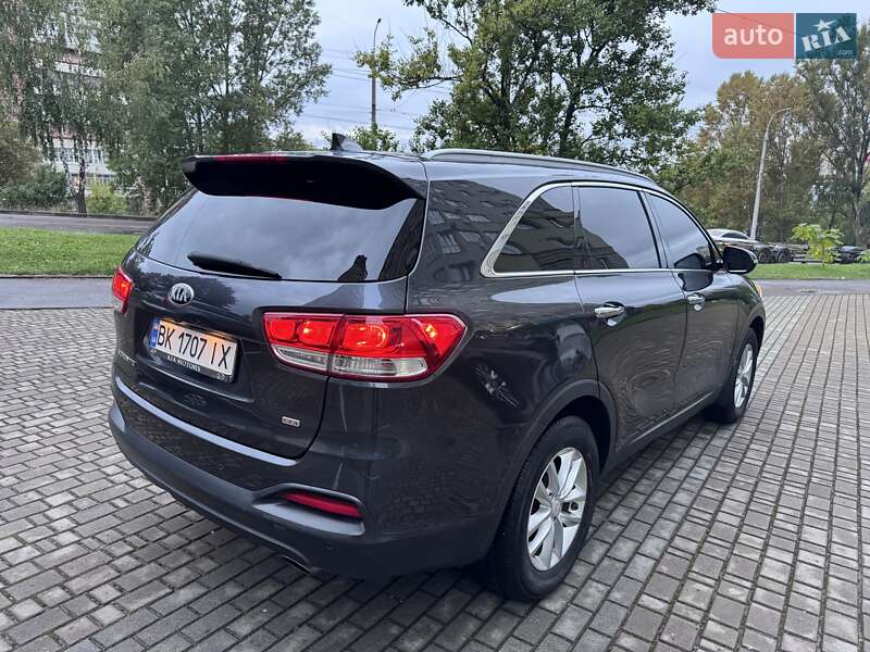 Внедорожник / Кроссовер Kia Sorento 2016 в Ровно фото 12 Внедорожник / Кроссовер Kia Sorento 2016 в Ровно