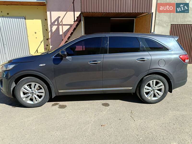 Внедорожник / Кроссовер Kia Sorento 2015 в Жовкве
