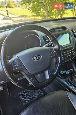 Внедорожник / Кроссовер Kia Sorento 2012 в 