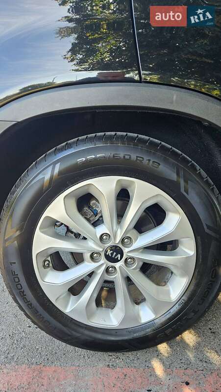Внедорожник / Кроссовер Kia Sorento 2012 в Киеве