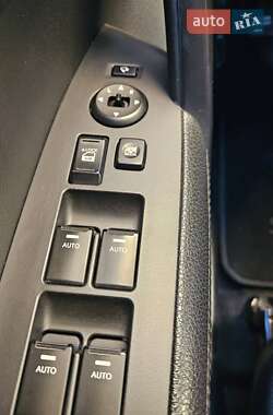 Внедорожник / Кроссовер Kia Sorento 2012 в 
