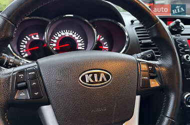 Внедорожник / Кроссовер Kia Sorento 2010 в 