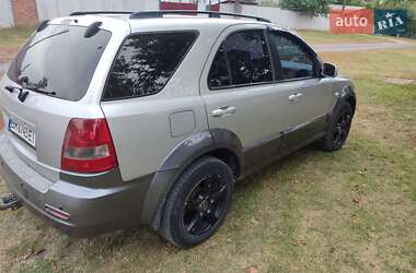 Внедорожник / Кроссовер Kia Sorento 2002 в 