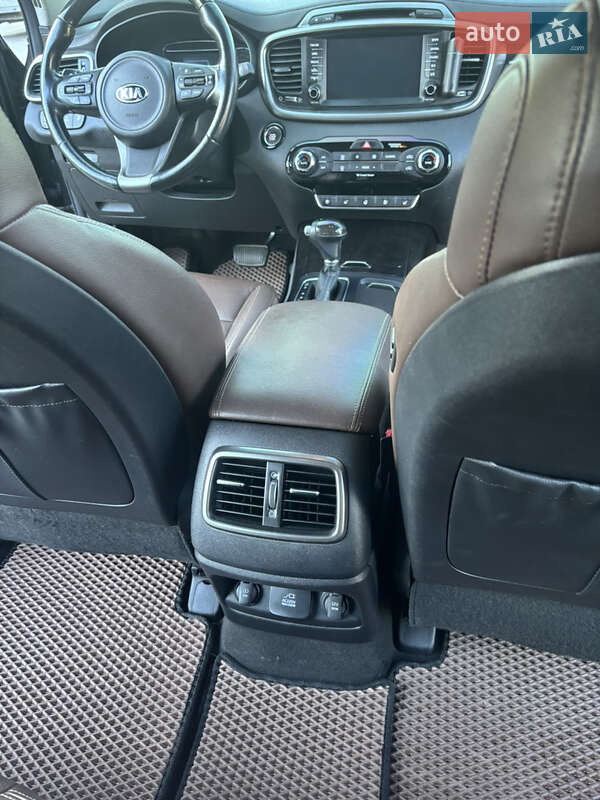 Позашляховик / Кросовер Kia Sorento 2016 в Дніпрі фото 10 Позашляховик / Кросовер Kia Sorento 2016 в Дніпрі