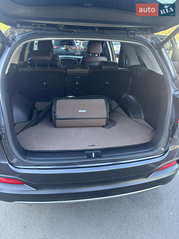 Позашляховик / Кросовер Kia Sorento 2016 в Дніпрі фото 15 Позашляховик / Кросовер Kia Sorento 2016 в Дніпрі