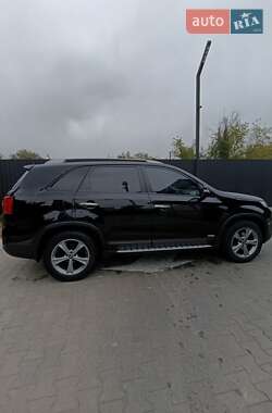 Внедорожник / Кроссовер Kia Sorento 2014 в 