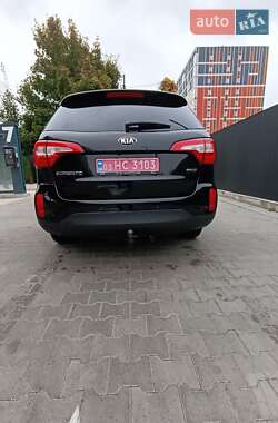 Внедорожник / Кроссовер Kia Sorento 2014 в 