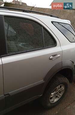 Внедорожник / Кроссовер Kia Sorento 2004 в 