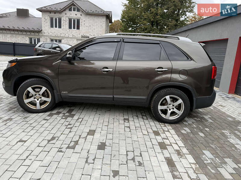Внедорожник / Кроссовер Kia Sorento 2010 в Борщеве