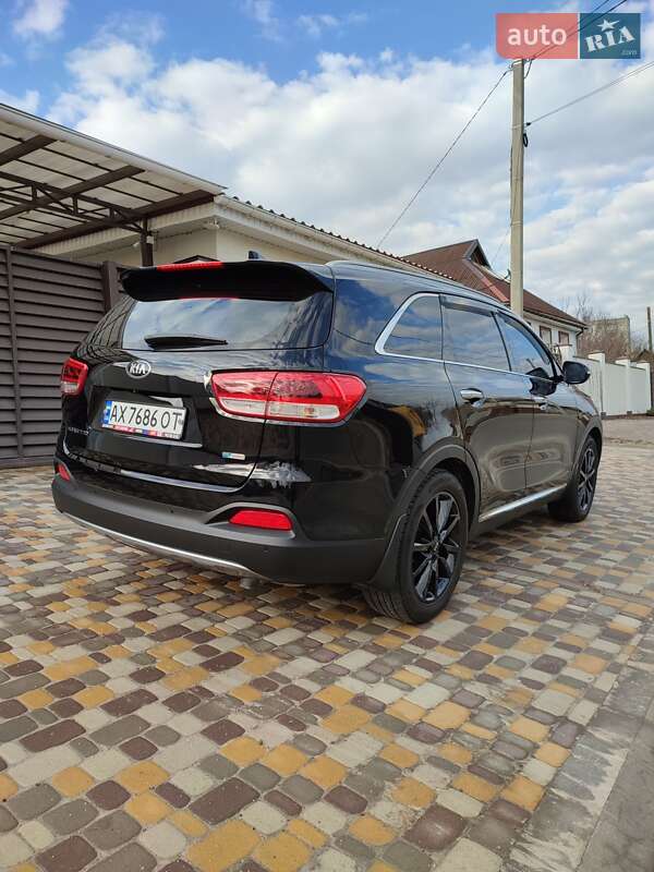 Позашляховик / Кросовер Kia Sorento 2015 в Харкові