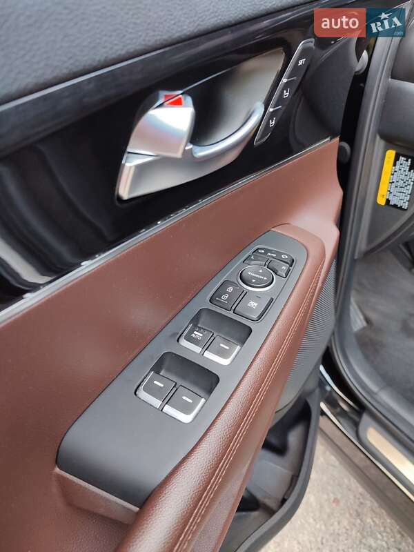 Позашляховик / Кросовер Kia Sorento 2015 в Харкові