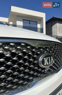 Внедорожник / Кроссовер Kia Sorento 2017 в 