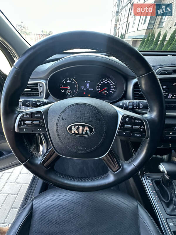 Позашляховик / Кросовер Kia Sorento 2019 в Житомирі