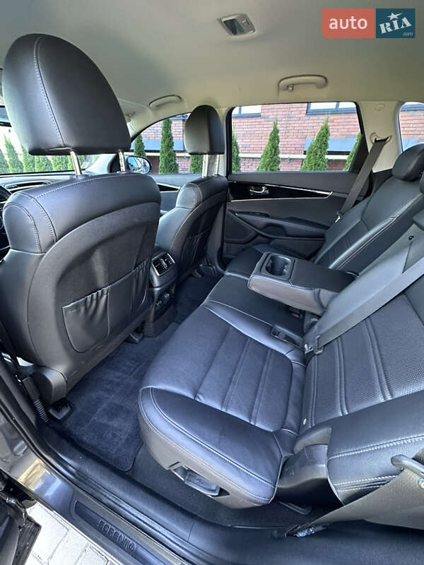 Позашляховик / Кросовер Kia Sorento 2019 в Житомирі