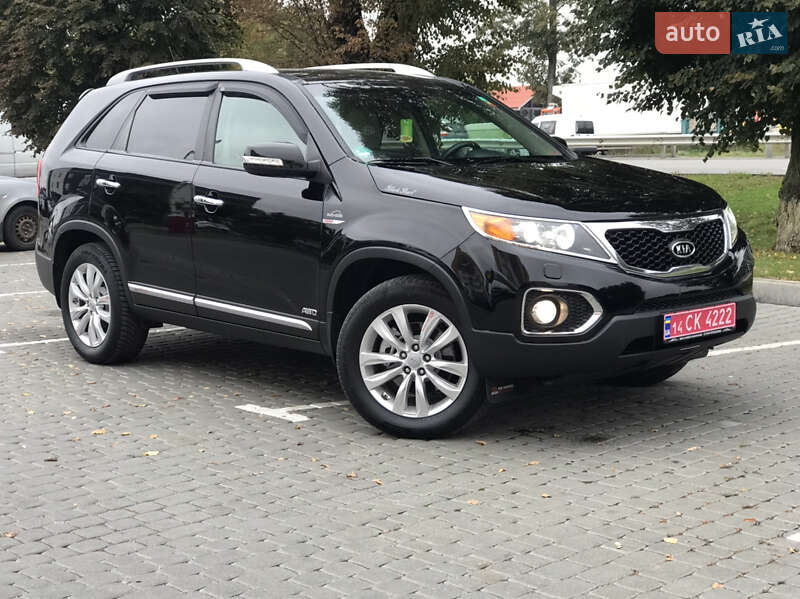 Внедорожник / Кроссовер Kia Sorento 2012 в 
