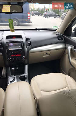 Внедорожник / Кроссовер Kia Sorento 2012 в 