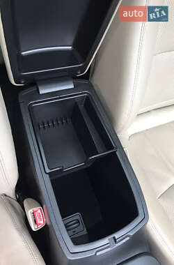 Внедорожник / Кроссовер Kia Sorento 2012 в 