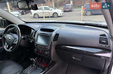 Внедорожник / Кроссовер Kia Sorento 2014 в 